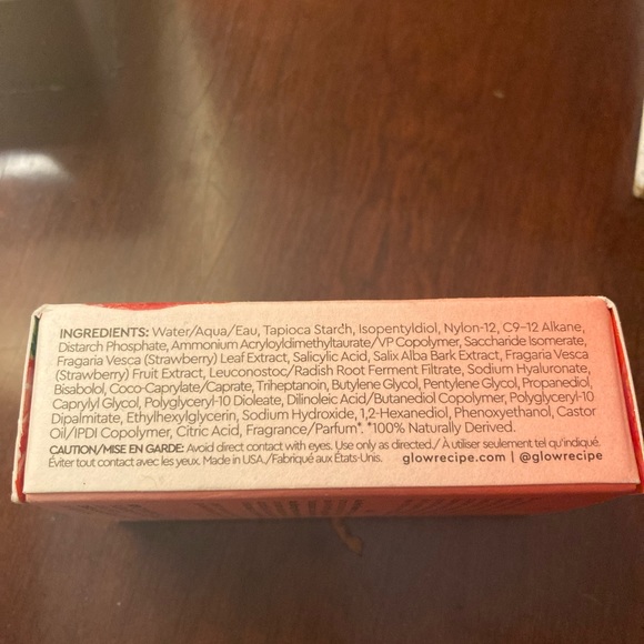 NIB Glow Recipe Strawberry BHA Pore-Smooth Blur Drops - Picture 3 of 4